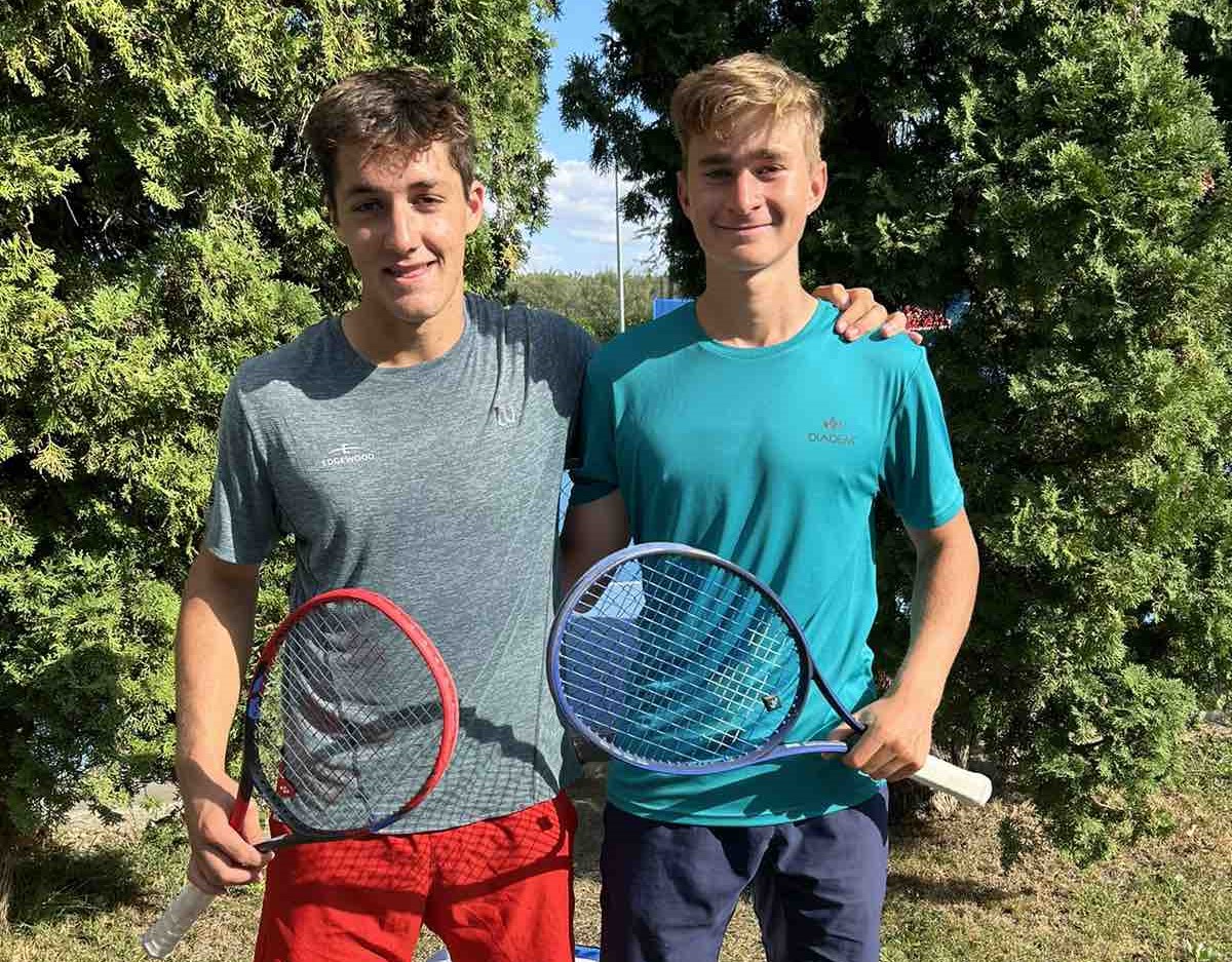 Első páros ATP-pontját is együtt szerezte meg Bakonyi Dávid (balról) és Jilly Ádám a budapesti GS Tenisz Clubban